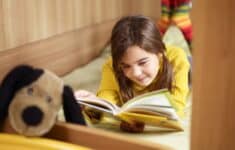 How to Get Kids to Read More Versus Screen Time